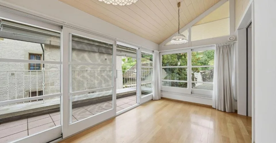 8.5 Zimmer Reihenfamilienhaus in Nyon – Foto 3 von 12