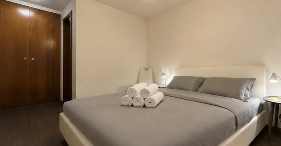 Chambre à louer au coeur de Crans-Montana – Foto 2 von 4