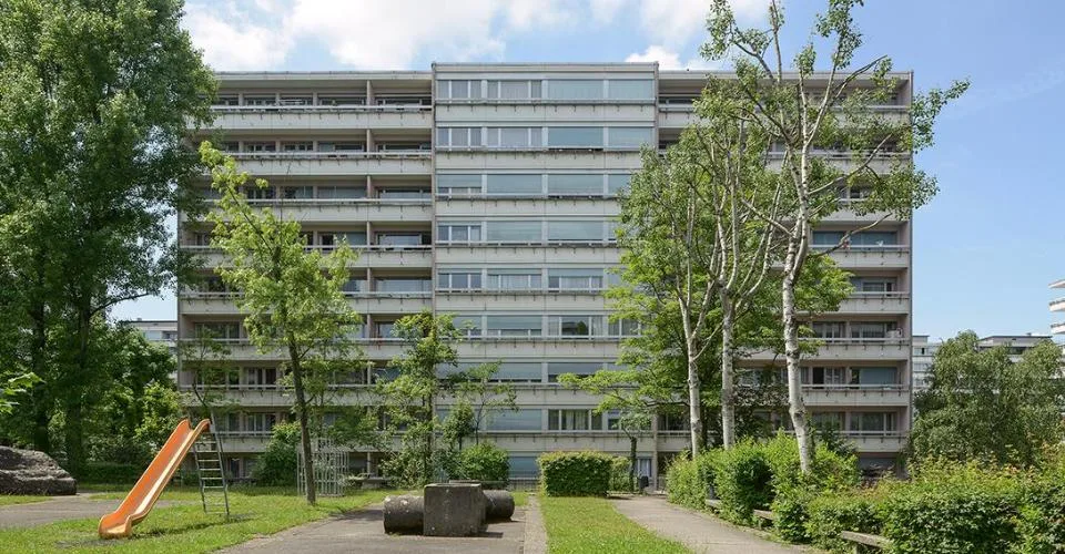 Appartement lumineux avec loggias – Foto 2 von 4