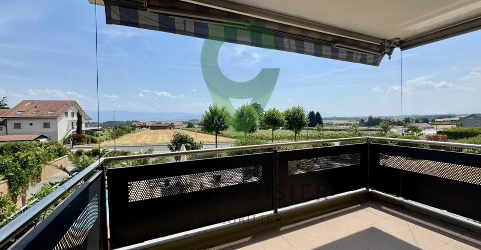 BEL APPARTEMENT DE 4,5 PCES, VUE LAC ET ALPES PROCHE DES COMMODITES – photo 11 sur 26
