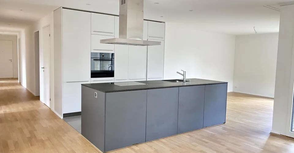 Grosszügige, helle Wohnung mit Balkon und 2 Nasszellen – foto 12 di 20