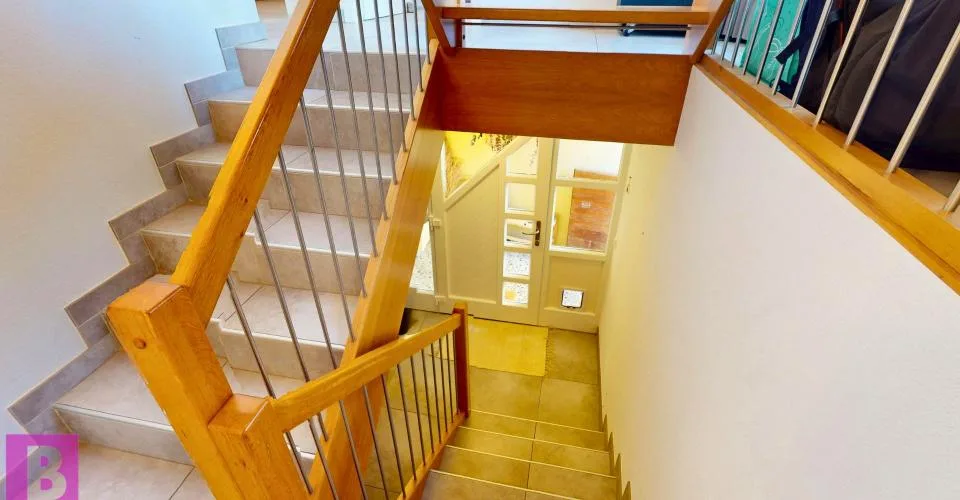 Geist eines Hauses für dieses superbe dreistöckige Familienhaus mit 4 Zimmern in Yens – Foto 17 von 23