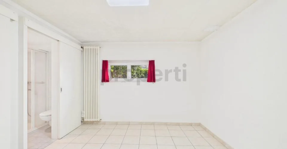 Maison unifamiliale rénovée en 2018 et 2023 avec grand jardin – photo 18 sur 24
