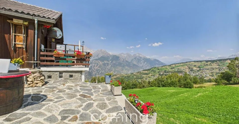 Attraktives Chalet-Paradies in Unterbäch mit grosszügigem Grundstück – photo 2 sur 26
