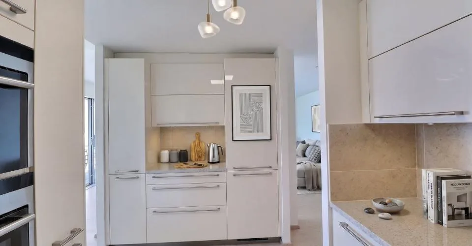 Wohnung mit 5,5 Zimmern und grandiosem Blick in sehr gutem Zustand – Foto 9 von 26