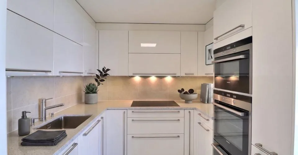 Wohnung mit 5,5 Zimmern und grandiosem Blick in sehr gutem Zustand – Foto 8 von 26