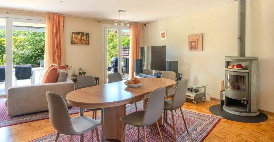 Jolie villa jumelée par les garages à Epalinges – foto 21 di 52