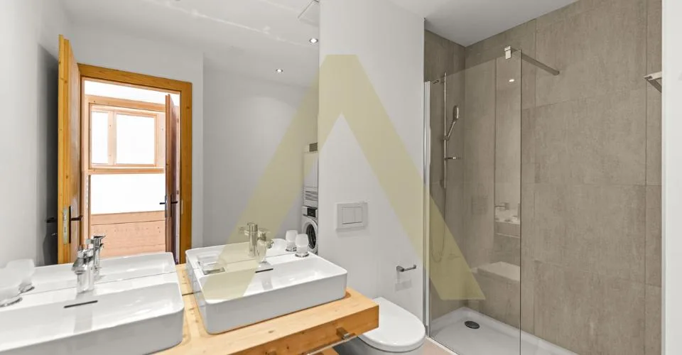 Très bel appartement avec vue imprenable – Foto 21 von 24