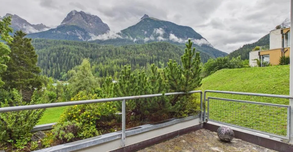Invest or Live in Scuol: Primary/Secondary Residence, 3.5 Room Terrace Apartment – photo 22 of 24