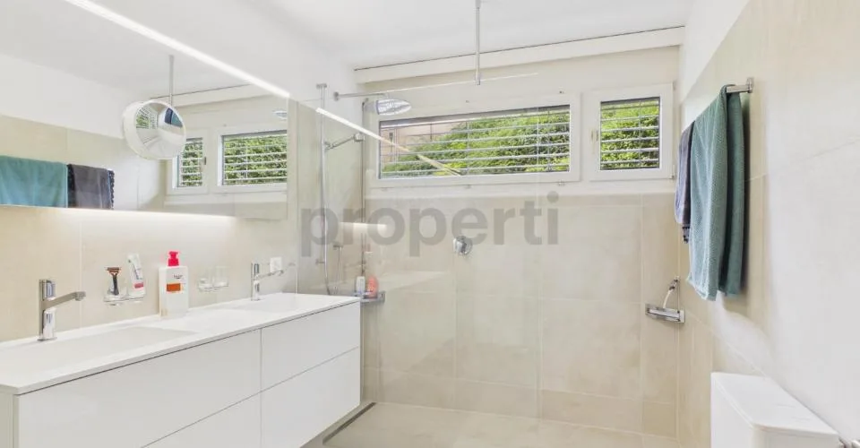 Invest or Live in Scuol: Primary/Secondary Residence, 3.5 Room Terrace Apartment – photo 20 of 24