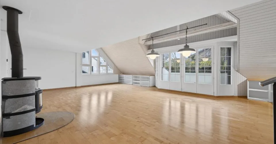 160 m² Wohnfläche, gemütlicher Kamin und Wärmepumpen-Heizung – Foto 14 von 23