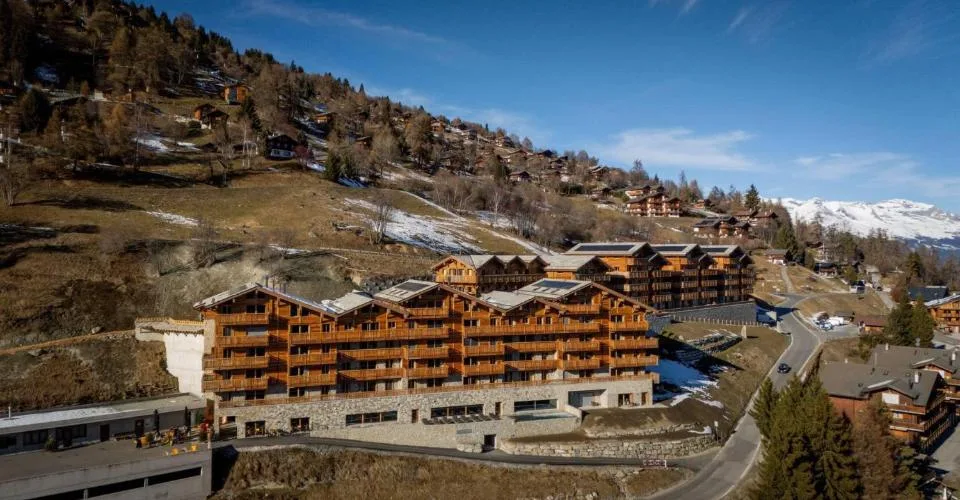 Superbe appartement ski in-out dans résidence hôtelière – photo 11 of 23