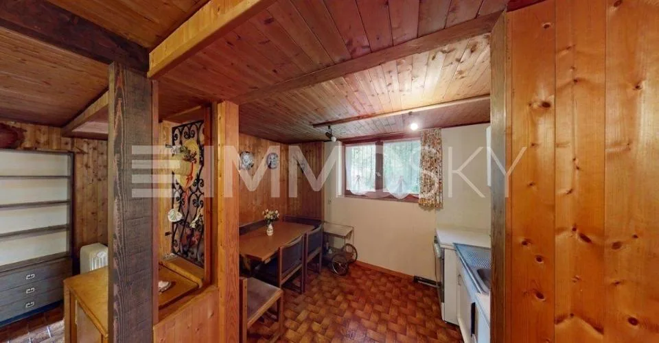 Casa bifamiliare in zona residenziale soleggiata – foto 3 di 12