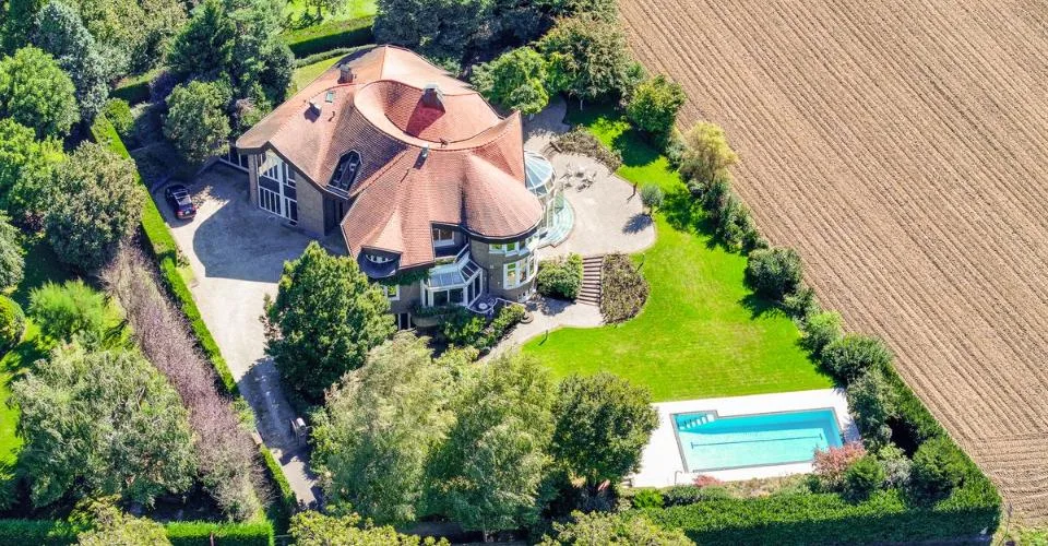 Sublimes Architekten-Villa vor den Toren von Lausanne – Foto 15 von 25
