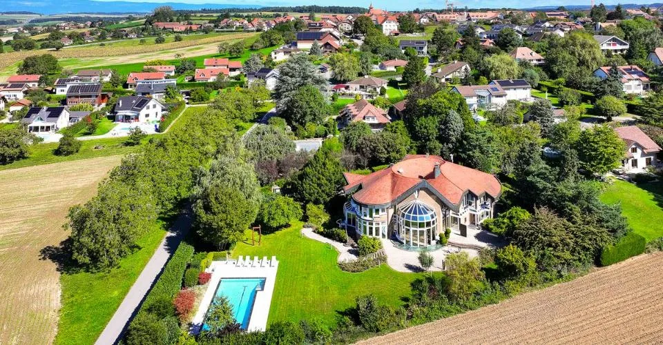 Sublimes Architekten-Villa vor den Toren von Lausanne – Foto 18 von 25