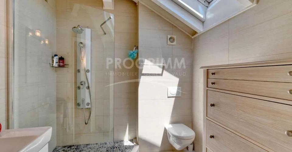 Exclusivité - Maison 3 chambres avec garage - Grande pièce en sous-sol - Jardin