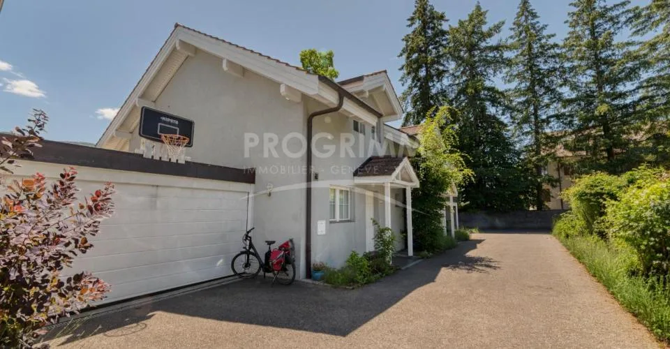 Exclusivité - Maison 3 chambres avec garage - Grande pièce en sous-sol - Jardin