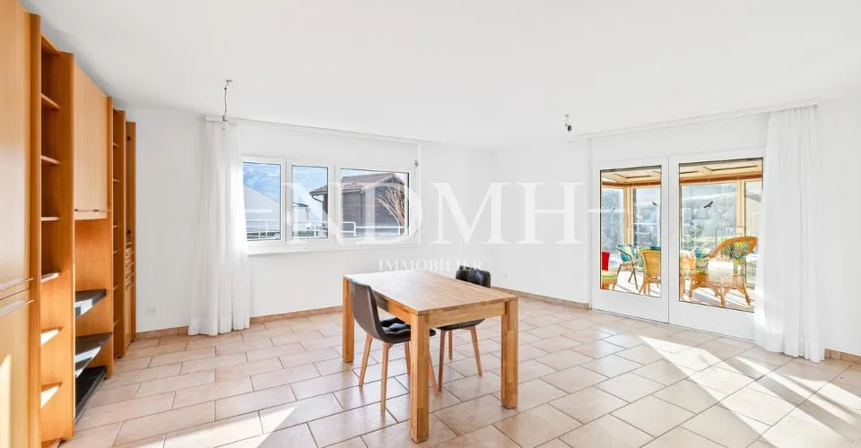 Large villa with two independent apartments – photo 15 of 24