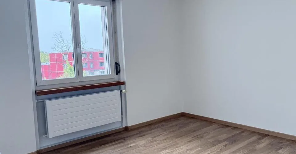 4 1/2-Zimmerwohnung mit 2 Nasszellen und Balkon – Foto 7 von 18