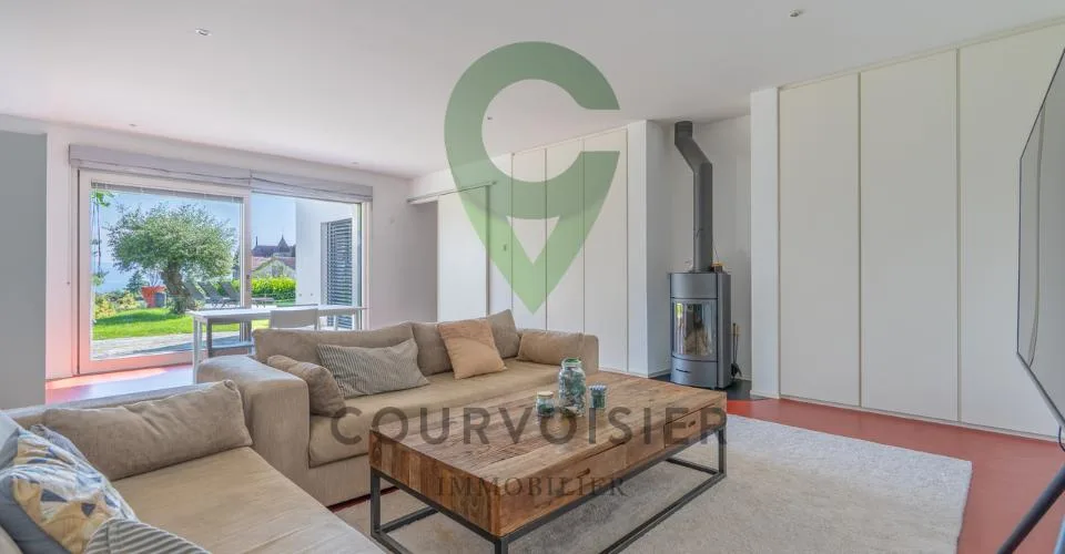 Magnifique Villa mit Panoramablick und Spiegelteich – Foto 18 von 22