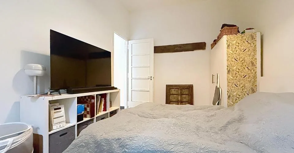 Bel appartement de 2 pièces et rénové au centre ville de Lausanne – photo 2 of 4