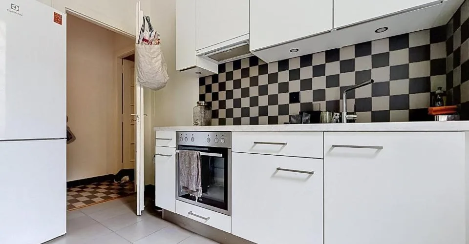 Bel appartement de 2 pièces et rénové au centre ville de Lausanne – photo 3 of 4