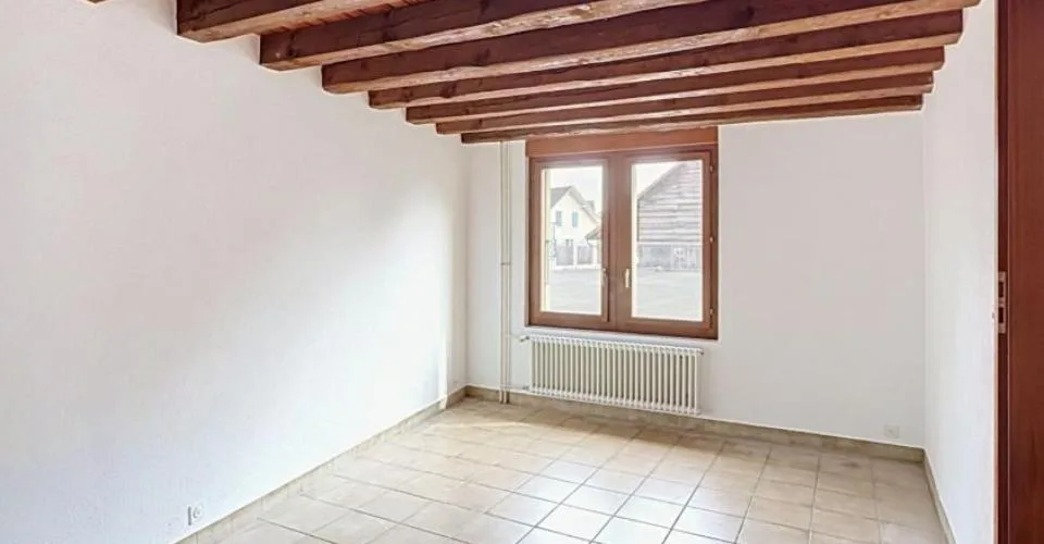 Charming Triplex House with Garden
