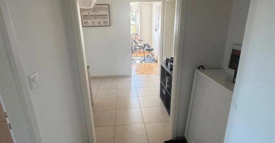 Appartement de 3 pièces proche des commodités – Foto 2 von 11