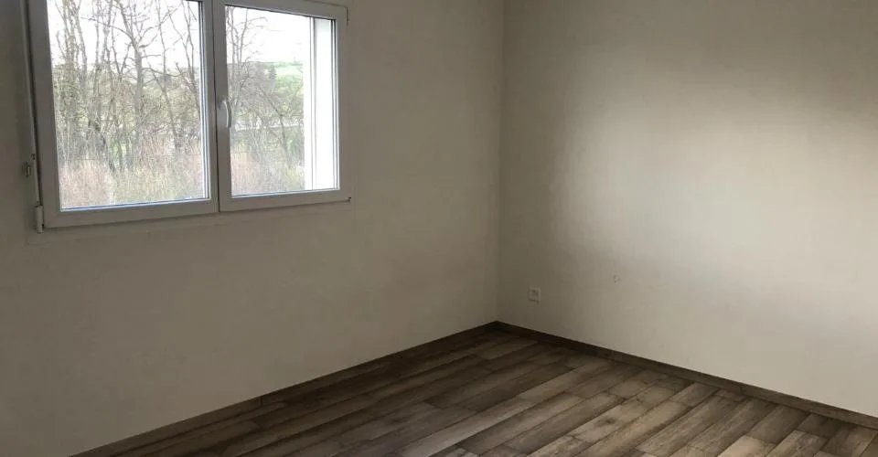 Habitat de 4.5 pièces au rez-de-chaussée