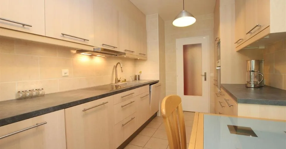 Appartement de 6 pièces – photo 2 sur 9