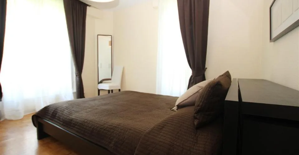 Appartement de 6 pièces – photo 3 sur 9