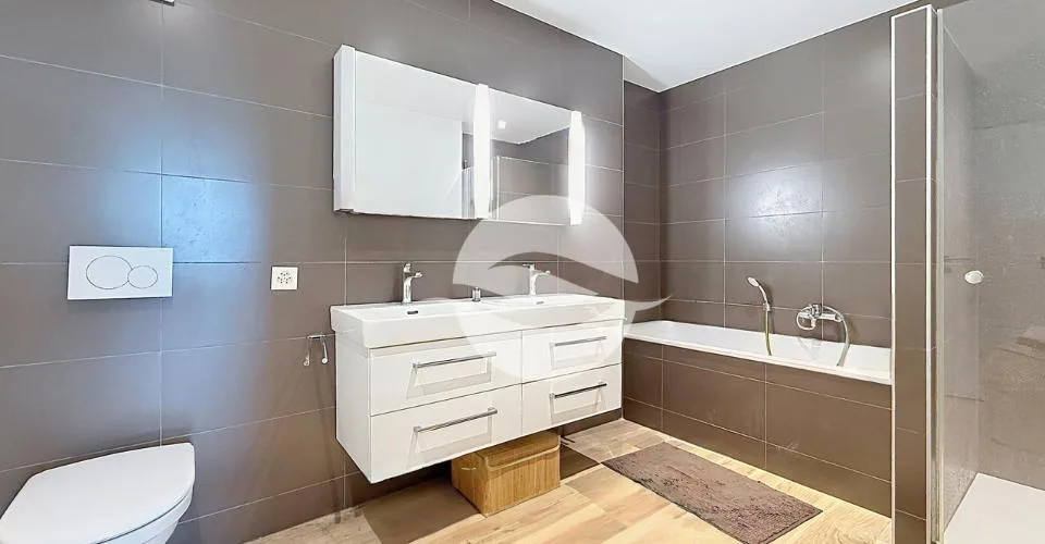 Magnifique Duplex Vue lac et Alpes - Piscine et jardin commun