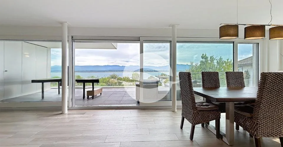 Magnifique Duplex Vue lac et Alpes - Piscine et jardin commun