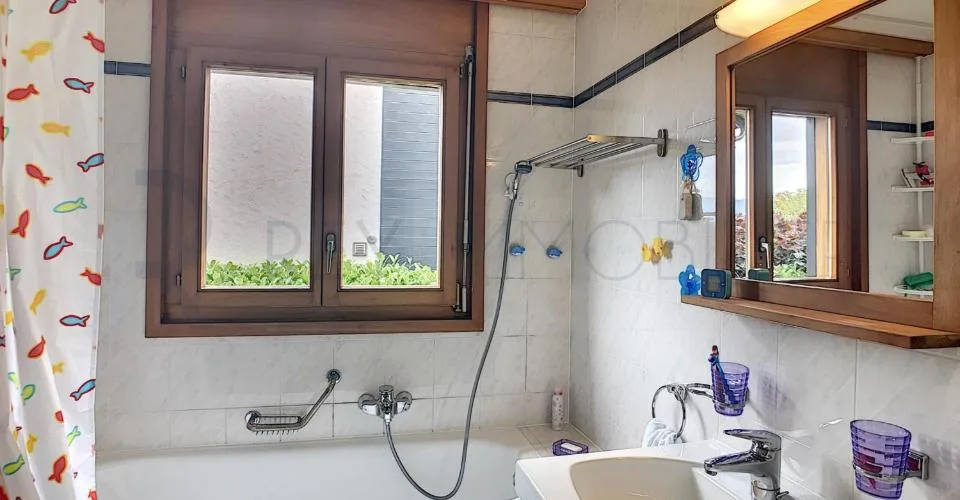 Agréable villa mitoyenne