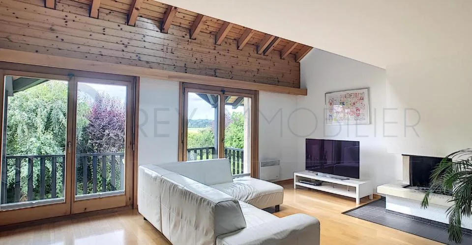 Agréable villa mitoyenne
