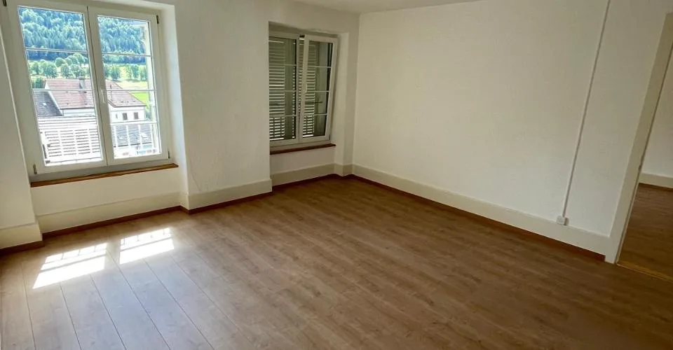 A louer: appartement de 4 pièces - Place du Marché 2, St-Imier – Foto 2 von 8