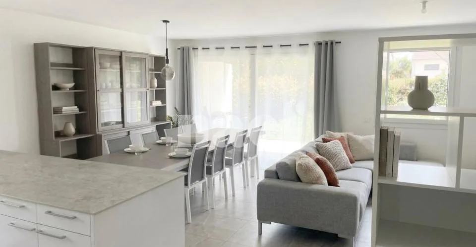 Très bel appartement de 3.5 pièces au rez-de-chaussée avec terrasse et jardin