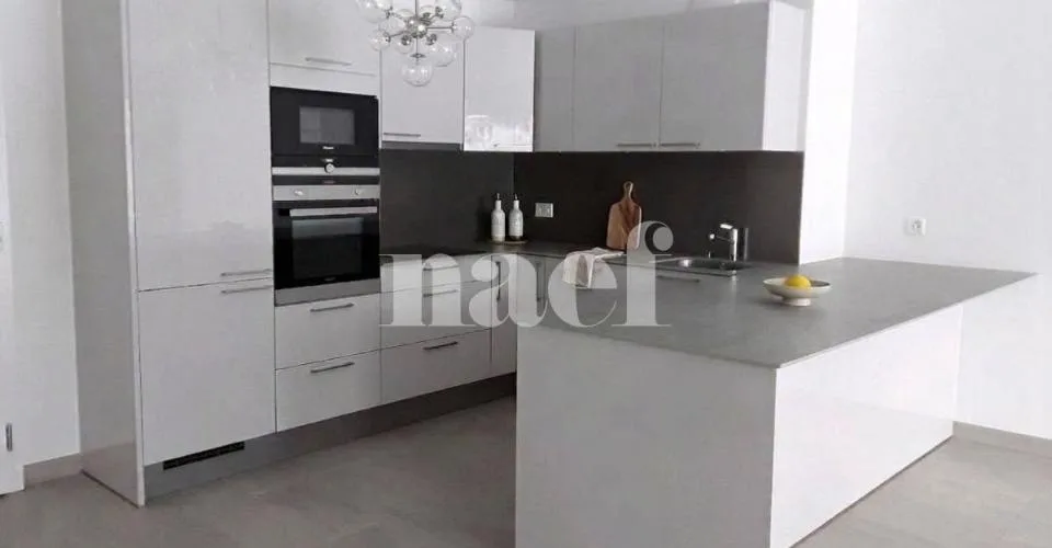 Très bel appartement de 3.5 pièces au rez-de-chaussée avec terrasse et jardin