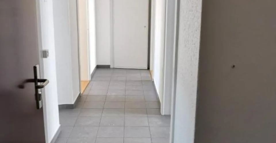 Appartement à Neuchâtel avec vue quartier – Foto 9 von 9