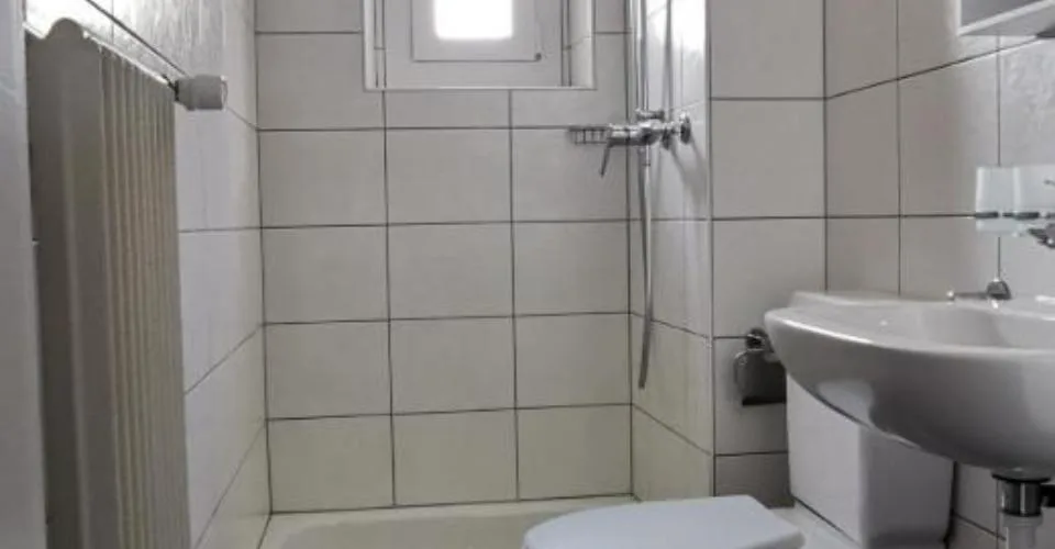 Appartement à Neuchâtel avec vue quartier – Foto 8 von 9