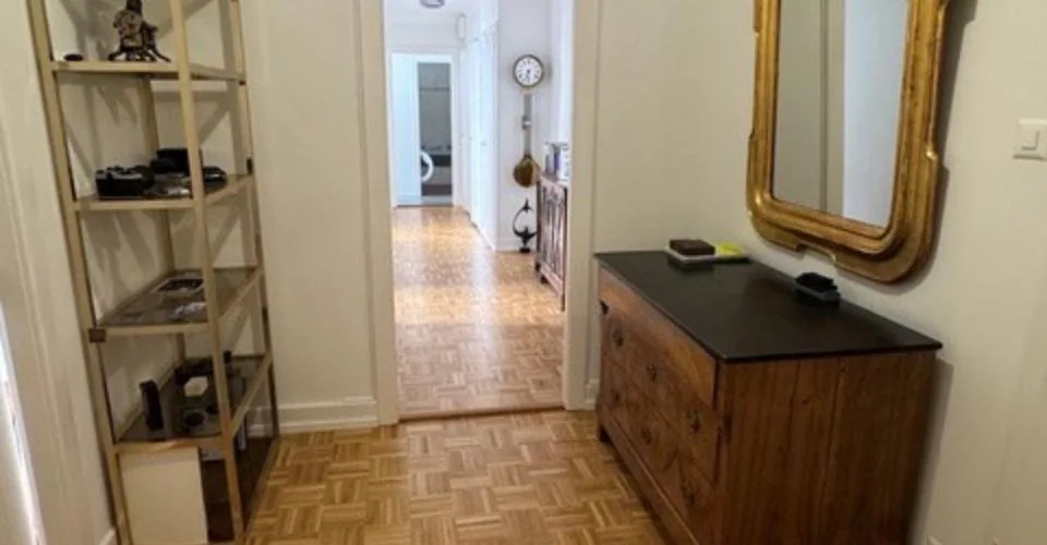 bel appartement lumineux – Foto 2 von 7