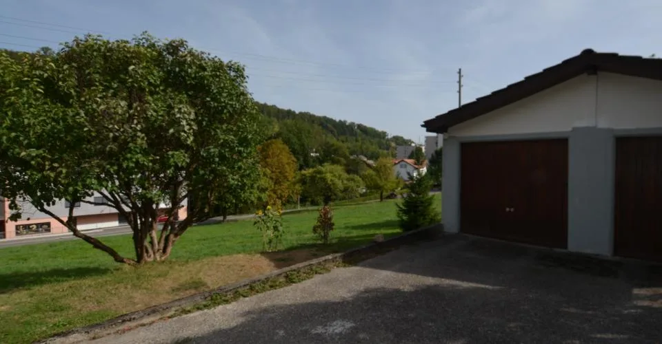 Charmant 3,5 pièces avec terrasse dans une maison de campagne