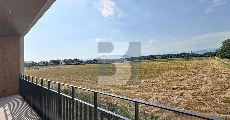 Maison mitoyenne neuve de 6 pièces avec jardin privatif, terrasse et vue dégagée
