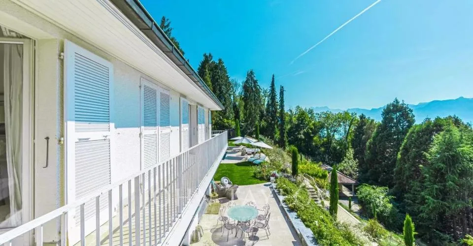 SPECTACULAIRE! Propriété avec piscine et vue panoramique – Foto 6 von 13