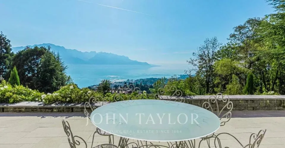 SPECTACULAIRE! Propriété avec piscine et vue panoramique – Foto 4 von 13