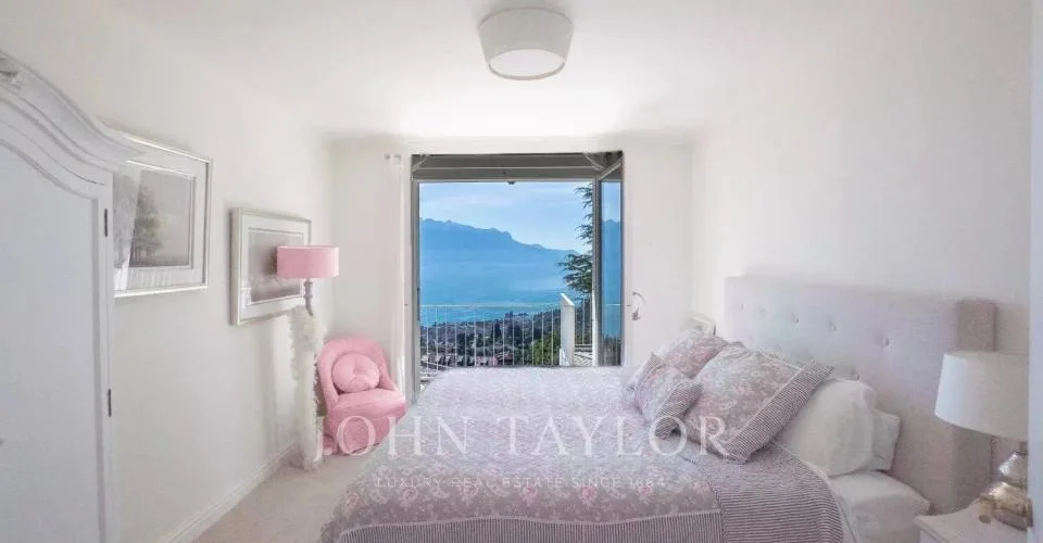 SPECTACULAIRE! Propriété avec piscine et vue panoramique – Foto 12 von 13