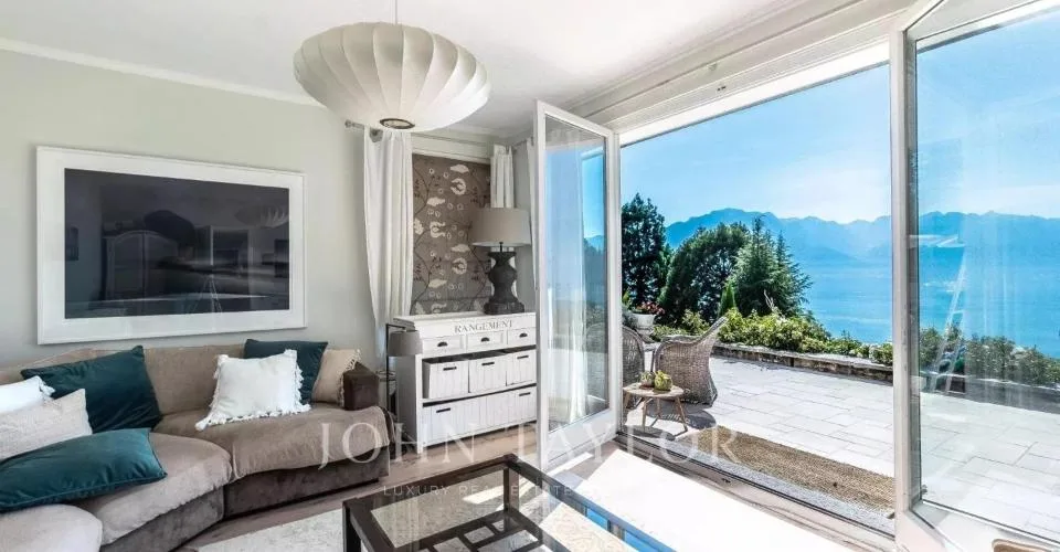 SPECTACULAIRE! Propriété avec piscine et vue panoramique – Foto 10 von 13