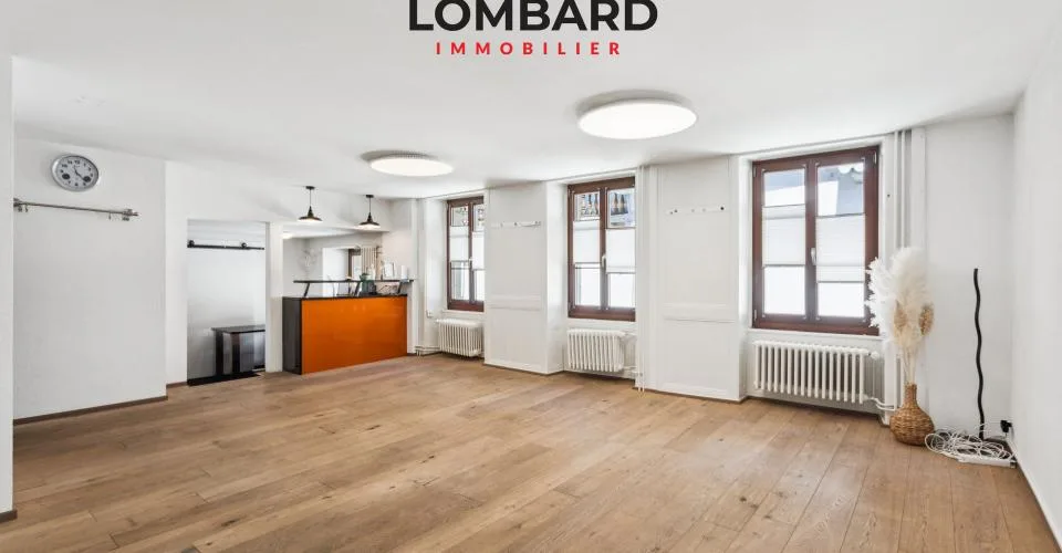 ***VENDU*** Magnifique duplex de 5.5 pièces au cœur d’Estavayer-le-Lac – foto 5 di 12