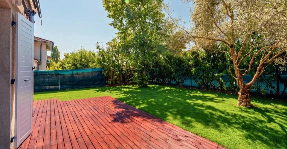 PRÉVESSIN-MOËNS - MAISON AVEC JARDINS AUX PORTES DE GENÈVE – Foto 10 von 11