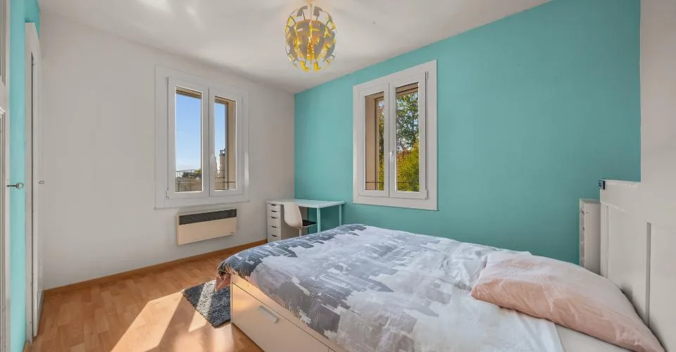 Prachtvolles Einfamilienhaus (mit unabhängigem Studio) - idealerweise in der Nähe des Zentrums gelegen – Foto 33 von 39